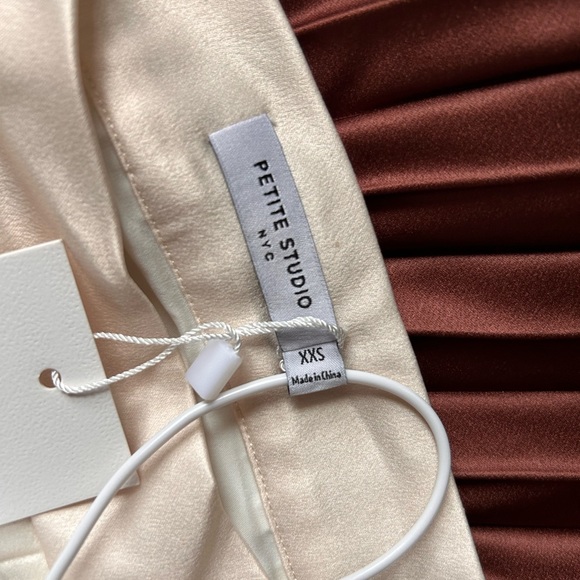 Petite Studio Calla Pleated Skirt in Rust, size XXS - Picture 14 of 16